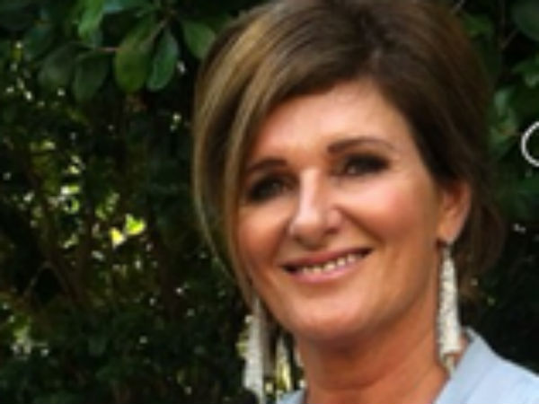 ಆಸ್ಟ್ರೇಲಿಯಾದ ಗೋಲ್ಡ್ ಕೋಸ್ಟ್ ಗೆ ಸ್ಥಳಾಂತರ 