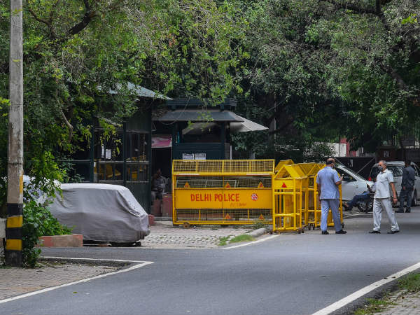 5175 ಚದರಡಿಗೆ 110ರಿಂದ 120 ಕೋಟಿ ರುಪಾಯಿ ಇತ್ತು