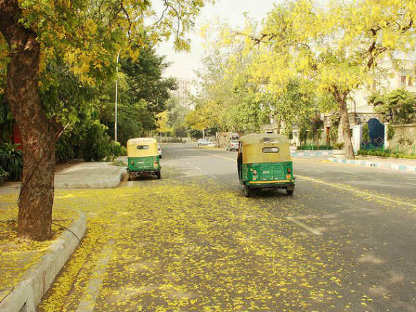 ಸಾಮಾನ್ಯವಾಗಿ ಐದರಿಂದ ಎಂಟು ಆಸ್ತಿ ಮಾರಾಟಕ್ಕೆ ಬರುತ್ತದೆ