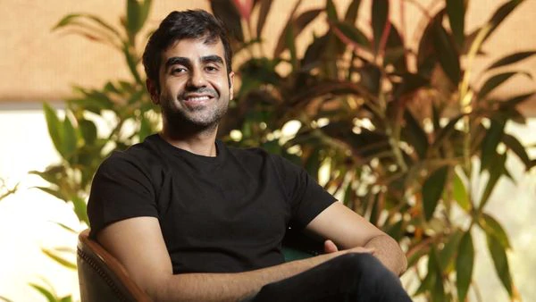 ಶಾಲೆಗೆ ಬಂಕ್ ಹೊಡೀತಿದ್ದ ನಿಖಿಲ್ ಕಾಮತ್