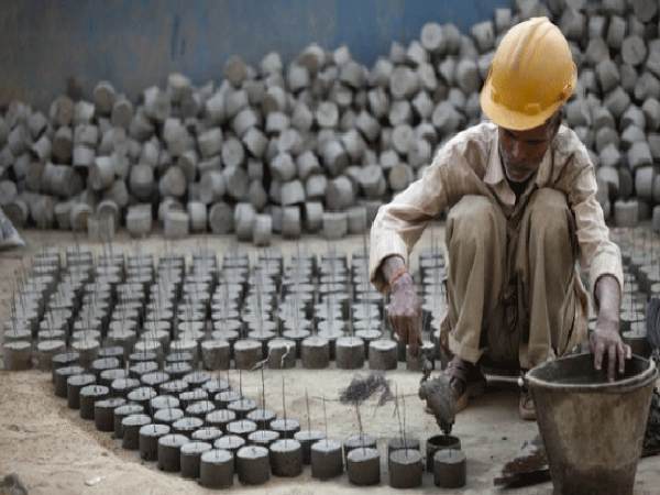  ಅಂಸಘಟಿತ ಕಾರ್ಮಿಕರಿಗೆ ಟೋಲ್ ಫ್ರೀ ನಂಬರ್‌
