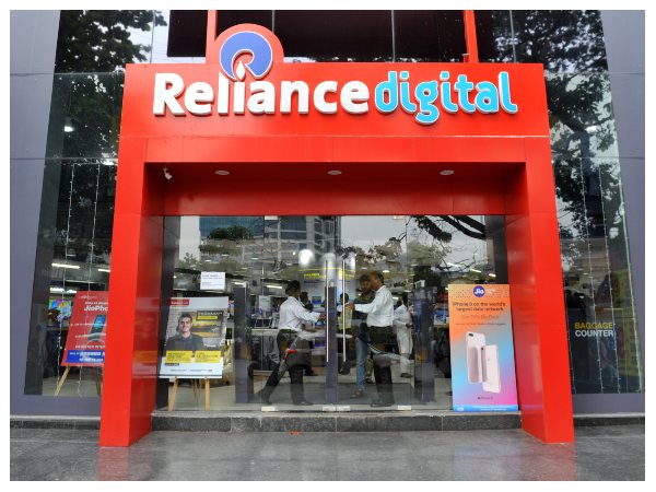 ಅತಿದೊಡ್ಡ ಎಲೆಕ್ಟ್ರಾನಿಕ್ಸ್‌ ಚಿಲ್ಲರೆ  ವ್ಯಾಪಾರಿ ರಿಲಯನ್ಸ್ ಡಿಜಿಟಲ್‌  