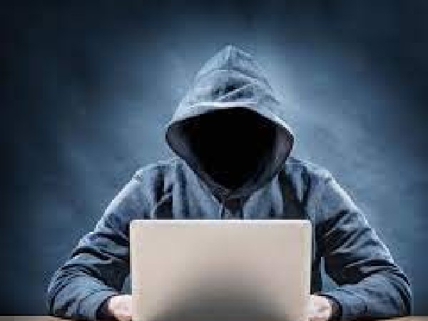  ಮೊಬೈಲ್‌ ಸಂಪರ್ಕ ವಿವರದಲ್ಲೂ ಇರಿಸುತ್ತಾರೆ ಪಾಸ್‌ವರ್ಡ್