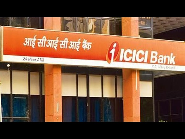 ಐಸಿಐಸಿಸಿ ಬ್ಯಾಂಕ್ ಕುಸಿತ 