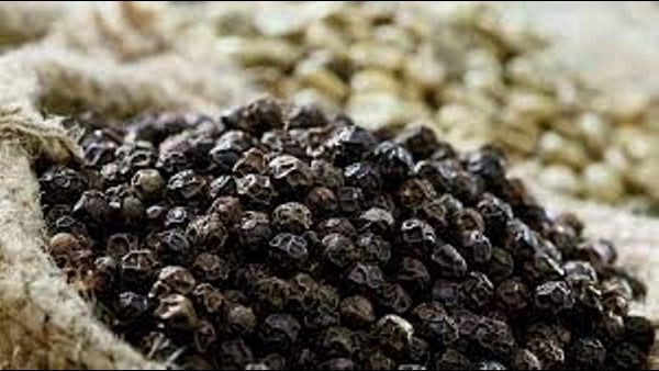 ಮೆಣಸು, ಏಲಕ್ಕಿ, ರಬ್ಬರ್, ರಸಗೊಬ್ಬರ