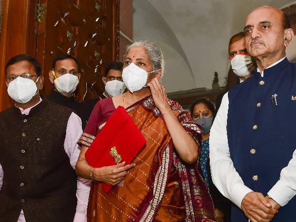 ರೈಲ್ವೆ ಮತ್ತು ರಸ್ತೆ ಸಾರಿಗೆಗೆ ಬಜೆಟ್ ಕೊಡುಗೆ 