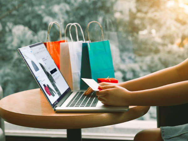  ನೀವು ನಿಭಾಯಿಸಬಹುದಾದ ಮೊತ್ತವನ್ನು ಮಾತ್ರ ಖರ್ಚು ಮಾಡಿ