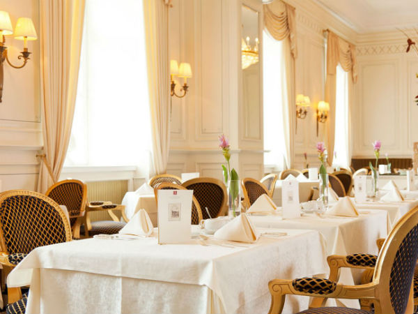  ಸೇವಾ ಶುಲ್ಕ ಹೋಟೆಲ್ ಮಾಲೀಕರಿಗೆ ಬಿಟ್ಟ ವಿಚಾರ