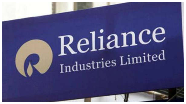 ರಿಲಯನ್ಸ್ ಮುನ್ನಡೆಸುತ್ತಿರುವ ಬರಹಗಾರ್ತಿ ಪಾರುಲ್ ಯಾರು ತಿಳಿಯಿರಿ