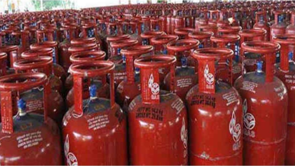 ತಕ್ಷಣದಿಂದಲೇ ಜಾರಿ: ವಾಣಿಜ್ಯ ಎಲ್‌ಪಿಜಿ ಸಿಲಿಂಡರ್ ಬೆಲೆ ಏರಿಕೆ  