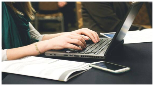  Free Laptop: ಉಚಿತ ಲ್ಯಾಪ್‌ಟಾಪ್ ಬೇಕೇ?, ಹೀಗೆ ಅರ್ಜಿ ಸಲ್ಲಿಸಿ 