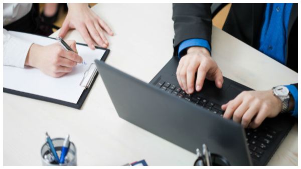  ಅಮೆರಿಕದಿಂದ ಬಂದು ತಂದೆಯ ಕಂಪನಿ ಮುನ್ನಡೆಸುತ್ತಿರುವ ಆನಂದ್‌ ಯಾರು? 