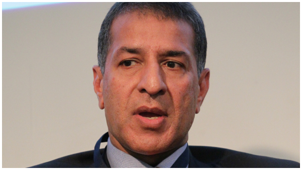  ಜಿಯೋಗೆ ಪ್ರತಿಸ್ಪರ್ಧಿಸುವ ಕಂಪನಿಯಲ್ಲಿ ಕೆಲಸ- ನಿವ್ವಳ ಮೌಲ್ಯವೆಷ್ಟು?