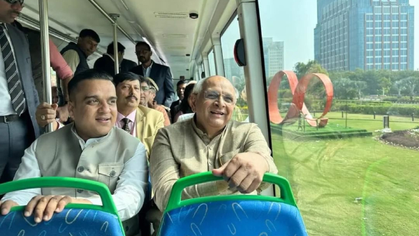 ಐದು ಡಬಲ್ ಡೆಕ್ಕರ್ ಇವಿ ಬಸ್‌ಗಳಿಗೆ ಚಾಲನೆ 