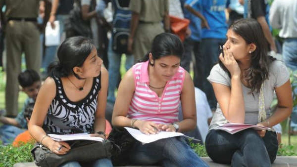 ಉನ್ನತ ಶಿಕ್ಷಣದಲ್ಲಿ ವಿದ್ಯಾರ್ಥಿನಿಯರ ದಾಖಲಾತಿ 32% ಹೆಚ್ಚಳ 