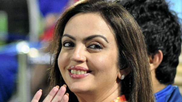 ಮುಖೇಶ್ ಅಂಬಾನಿ ಪತ್ನಿ ನೀತಾ ಅಂಬಾನಿ ಫೋನ್ ಬೆಲೆ ಬಹಿರಂಗ 