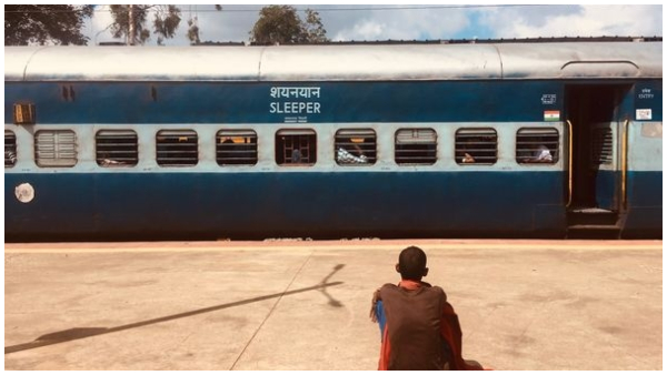  ರೈಲು ವಿಳಂಬ- 20,000 ಟಿಕೆಟ್ ರದ್ದು, ರೈಲ್ವೆಗೆ ಆದ ನಷ್ಟವೆಷ್ಟು?