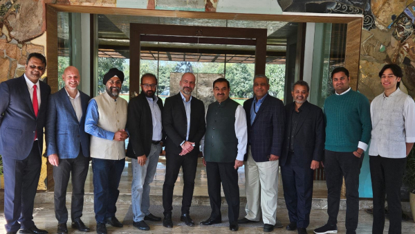 ಉಬರ್ ಸಿಇಒ ಭೇಟಿಯಾದ ಗೌತಮ್ ಅದಾನಿ 