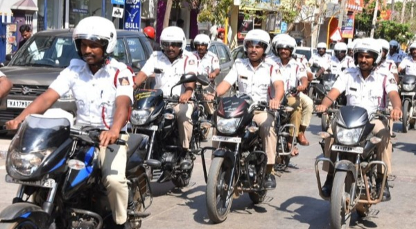 ಫೈನ್‌ ಸಂಗ್ರಹಿಸಲು ಆಪಾದಿತರ ಮನೆಗೇ ಬರುವ ಪೊಲೀಸರು 