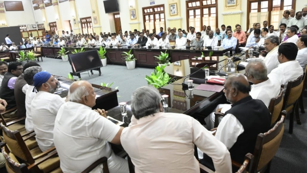 ಶೇಕಡ 60ರಷ್ಟು ಕನ್ನಡ ಕಡ್ಡಾಯ ಬಳಕೆ ಮಸೂದೆ ಮಂಡನೆ 