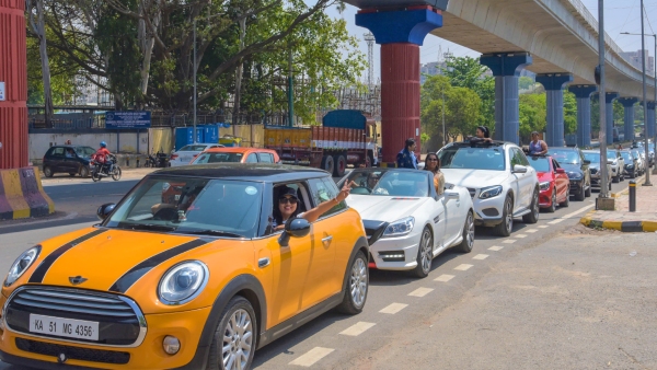  ಶೇ.17 ಪ್ರತಿಷತ ಹಣವನ್ನು ಐಶಾರಾಮಿ ಉತ್ಪನಗಳ ಮೇಲೆ ಹೂಡಿಕೆ 