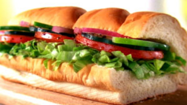 1 ಸ್ಯಾಂಡ್‌ವಿಚ್‌ಗೆ 1,000 ಡಾಲರ್‌ ಬೆಲೆ, ಬೆಚ್ಚಿಬಿದ್ದ ಮಹಿಳೆ 