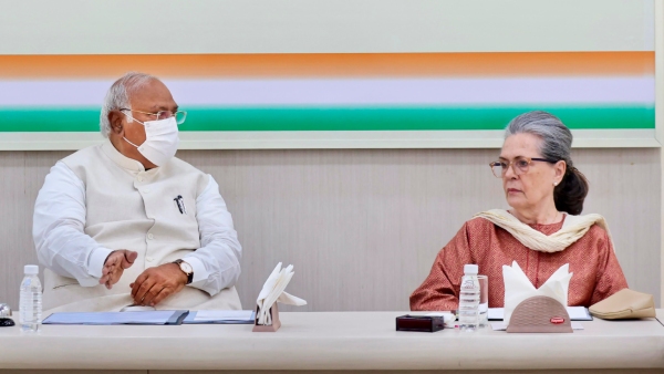 ಆದಾಯ ತೆರಿಗೆ ಇಲಾಖೆಯಿಂದ ಕಾಂಗ್ರೆಸ್‌ಗೆ ₹ 1,823 ಕೋಟಿ ನೋಟಿಸ್‌ 