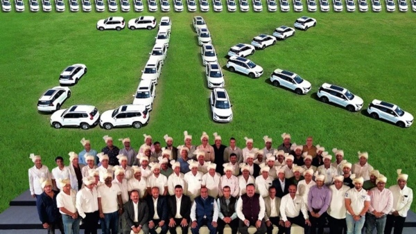 ಬೆಸ್ಟ್‌ ಡೀಲರ್ಸ್‌ಗೆ ಮಹೀಂದ್ರ ಎಕ್ಸ್‌ಯುವಿ ಕೊಟ್ಟ ಜೆಕೆ ಸಿಮೆಂಟ್ 