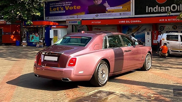 12 ಕೋಟಿಯ ಹೊಸ ರೋಲ್ಸ್ ರಾಯ್ಸ್ ಖರೀದಿಸಿದ ನೀತಾ ಅಂಬಾನಿ 