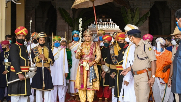 ರಾಜವಂಶಸ್ಥ ಯದುವೀರ್ ಬಳಿ ಮನೆ, ಕಾರಿಲ್ಲವಂತೆ 