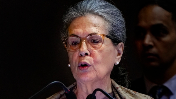 ಎಲ್ಲ ಬಡ ಮಹಿಳೆಯರಿಗೂ 1 ಲಕ್ಷ ರೂ.: ಸೋನಿಯಾ ಗಾಂಧಿ 