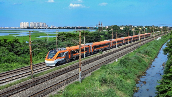 ಭಾರತೀಯ ರೈಲ್ವೆಯಿಂದ ಮಿನಿ ವಂದೇ ಭಾರತ್‌ ರೈಲ್ವೆ ಸಂಚಾರ 