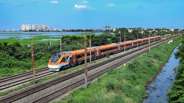 ಇಂದು ಎರಡು ವಂದೇ ಭಾರತ್‌ ರೈಲುಗಳಿಗೆ ಚಾಲನೆ 