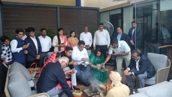 ಸಿಂಗಲ್‌ ರೂಮಿನಲ್ಲಿ ಸಾವಿರಾರು ಮೌಲ್ಯದ ಕಂಪೆನಿ ಕಟ್ಟಿದವರು 