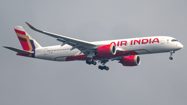 ಹುಸಿ ಬಾಂಬ್‌ ಬೆದರಿಕೆ ಕರೆಯಿಂದ ನಲುಗಿದ ವಿಮಾನಯಾನ ಸಂಸ್ಥೆ 