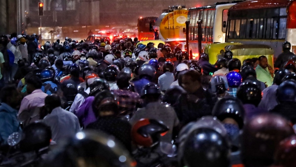 Bengaluru: ಶುಕ್ರವಾರ, ಶನಿವಾರ ಹೆಚ್ಚಲಿದೆ ವಿವಿಐಪಿ ಒಡಾಟ Bengaluru: ಶುಕ್ರವಾರ, ಶನಿವಾರ ಹೆಚ್ಚಲಿದೆ ವಿವಿಐಪಿ ಒಡಾಟ