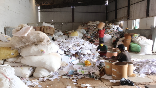 ಬೆಂಗಳೂರಿನಲ್ಲಿ ಸವಾಲಾಗಿ ಪರಿಣಮಿಸಿದೆ ಒಣತ್ಯಾಜ್ಯ ನಿರ್ವಹಣೆ! ಬೆಂಗಳೂರಿನಲ್ಲಿ ಸವಾಲಾಗಿ ಪರಿಣಮಿಸಿದೆ ಒಣತ್ಯಾಜ್ಯ ನಿರ್ವಹಣೆ!