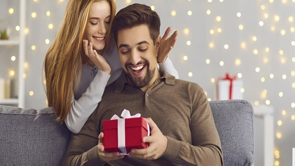 ವಾಲೆಂಟೈನ್ಸ್ ಡೇಗಾಗಿ ಅತ್ಯುತ್ತಮ ಆರ್ಥಿಕ ಉಡುಗೊರೆಗಳು