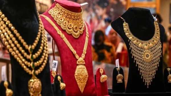 ಬಂಗಾರ ಪ್ರಿಯರಿಗೆ ಶಾಕಿಂಗ್ ನ್ಯೂಸ್! ಇಂದು ಬರೋಬ್ಬರಿ 5400 ಹೆಚ್ಚಳ ಬಂಗಾರ ಪ್ರಿಯರಿಗೆ ಶಾಕಿಂಗ್ ನ್ಯೂಸ್! ಇಂದು ಬರೋಬ್ಬರಿ 5400 ಹೆಚ್ಚಳ