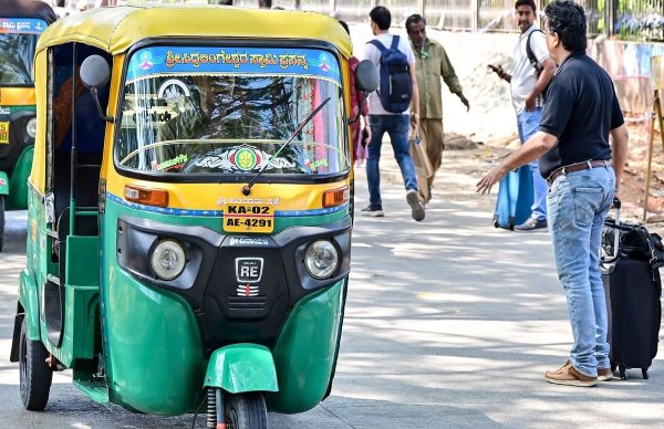 ಆಗಸ್ಟ್ 1ರಿಂದ ಆಟೋ ದರ ಏರಿಕೆ: ಮೊದಲ 2 ಕಿ.ಮೀ.ಗೆ ₹36! ಆಗಸ್ಟ್ 1ರಿಂದ ಆಟೋ ದರ ಏರಿಕೆ: ಮೊದಲ 2 ಕಿ.ಮೀ.ಗೆ ₹36!