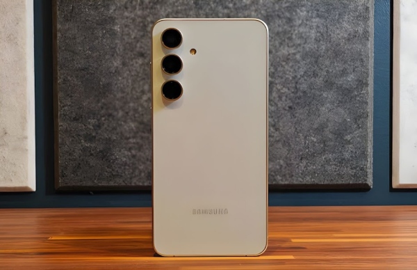 59,999 ಅಲ್ಲ...41,999 ರೂ.ಗೆ ಈ ಹೊಸ ಮೊಬೈಲ್!