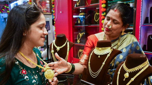 Gold Price Dec 21: ಯತಾಸ್ಥಿತಿ ಕಾಯ್ದುಕೊಂಡ ಚಿನ್ನದ ಬೆಲೆ, ಇಂದಿನ ದರಪಟ್ಟಿ ಇಲ್ಲಿದೆ