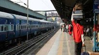 റെയില്‍വേ യാത്രക്കാര്‍ സൂക്ഷിക്കുക! യാത്രയ്ക്കിടെ ഈ തെറ്റ് നിങ്ങള്‍ ചെയ്യരുത്; വലിയ വില നൽകേണ്ടിവരും