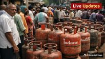 LPG Cylinder Shortage Live: എൽപിജി പ്രതിസന്ധി തുടരുന്നു, ഉന്നതതല യോഗം വിളിച്ച് പ്രധാനമന്ത്രി, തത്സമയ വിവരങ്ങൾ