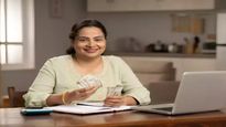 വീട്ടിലിരുന്നും സമ്പാദ്യം സൃഷ്ടിക്കാം; വീട്ടമ്മമാർ നിക്ഷേപിക്കേണ്ടത് എവിടെ? എങ്ങനെ?