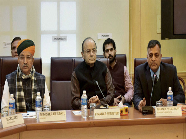 വിവിധ മേഖലയില്‍ നിന്നുള്ളവരുമായി  ബജറ്റ് പൂര്‍വ്വ ചര്‍ച്ചകള്‍