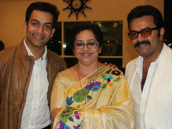 മല്ലിക സുകുമാരൻ