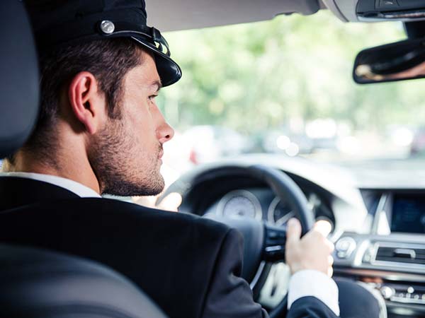 ടാക്​സി സ‍ർവ്വീസ് 