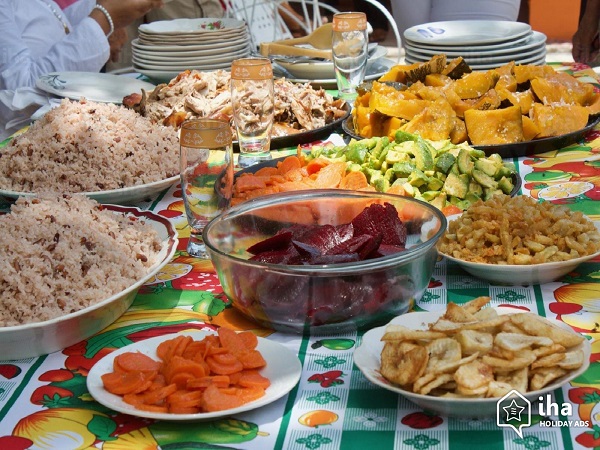 കാറ്ററിംഗ് സർവ്വീസ്