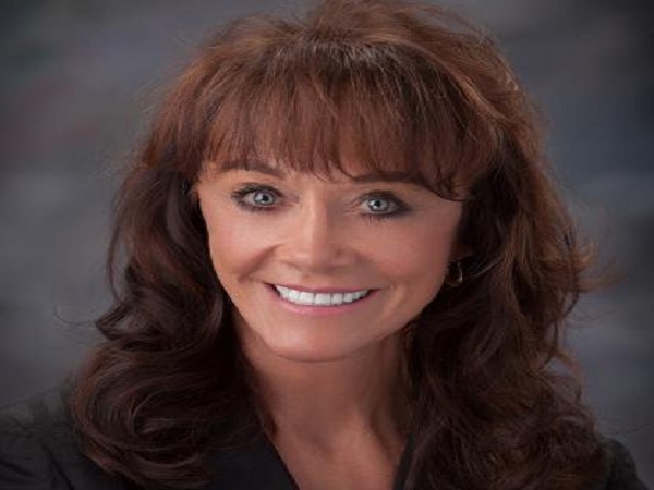 ഡൈൻ ഹെൻഡ്രിക്സ്